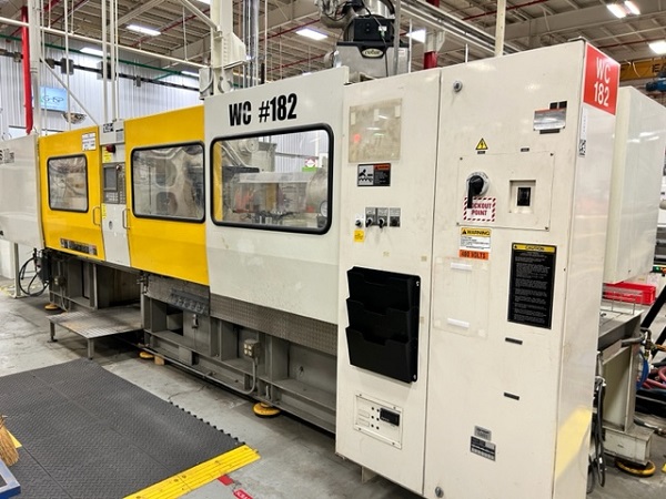 Toshiba 390 Ton Injection Molding Press, Machine ID:9001